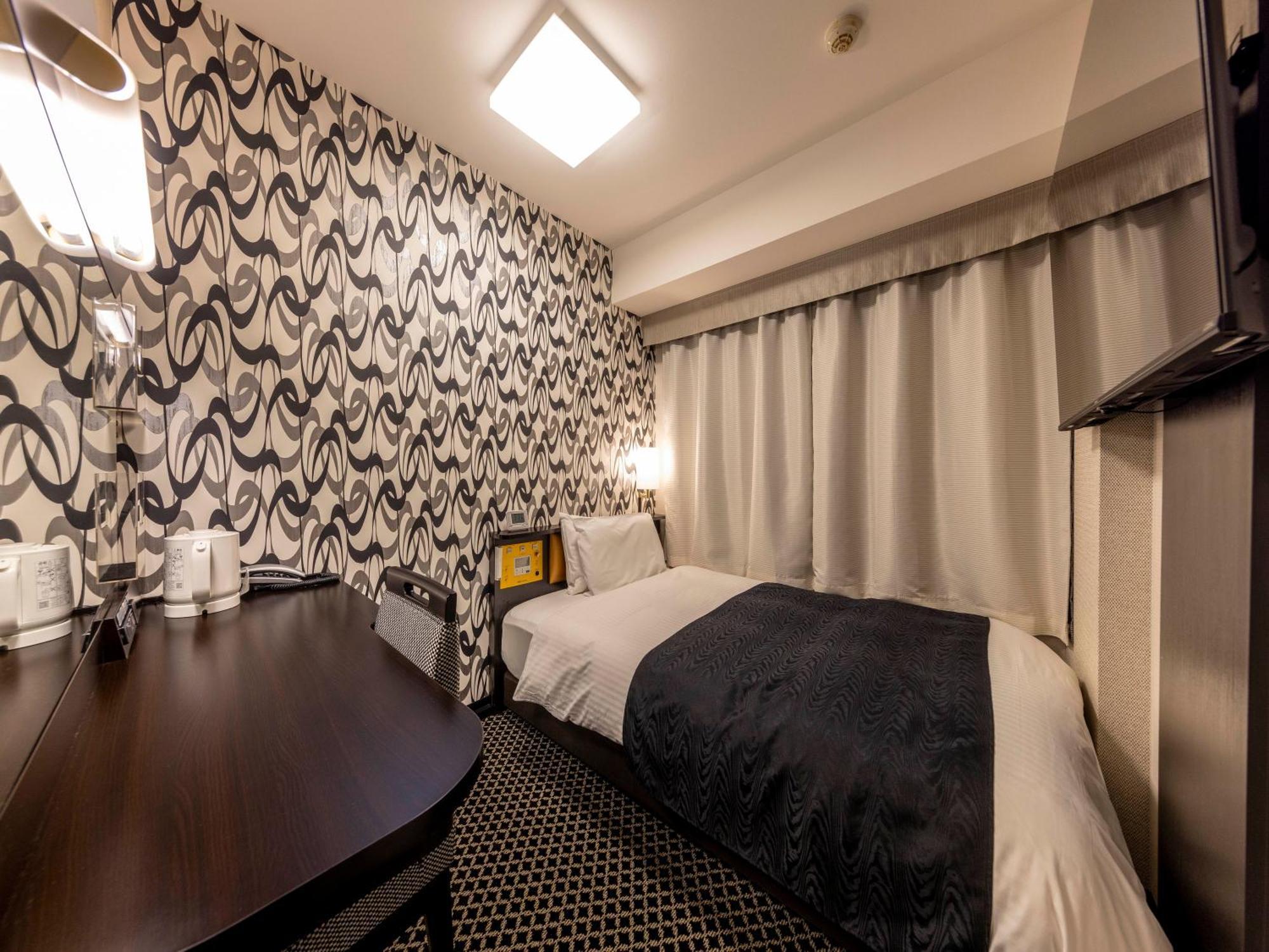 Apa Hotel Kanazawa Chuo Buitenkant foto