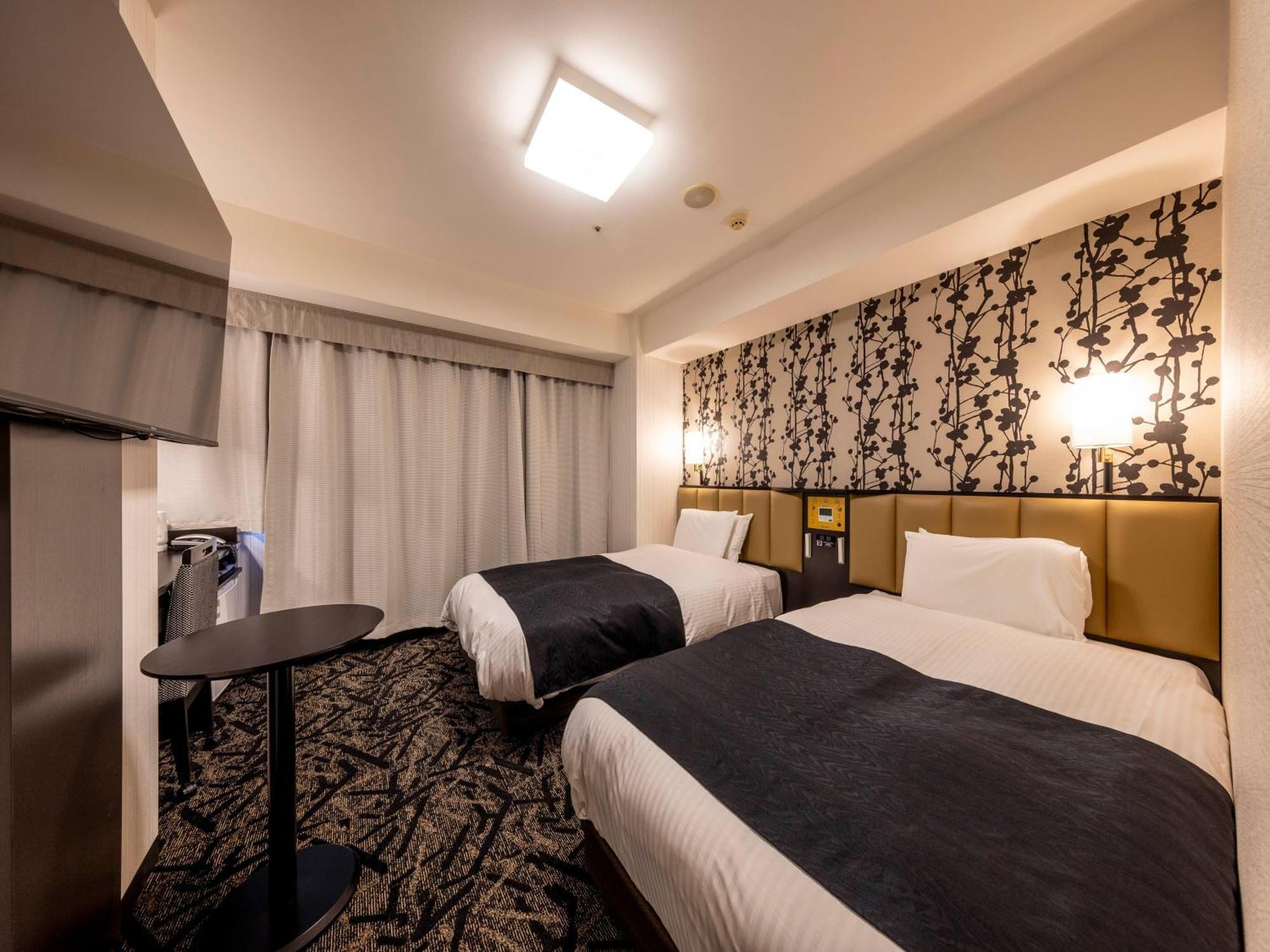 Apa Hotel Kanazawa Chuo Buitenkant foto